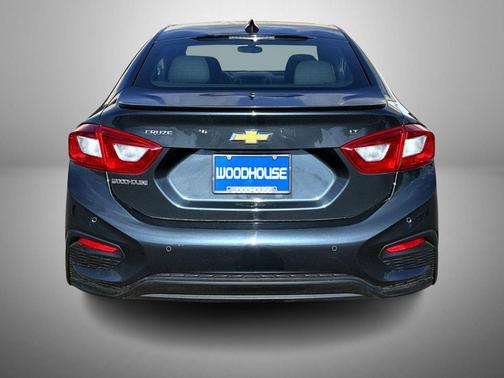Graphite Metallic 2017 Chevrolet Cruze LT