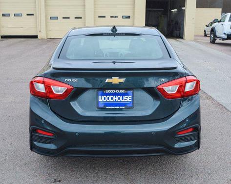 Graphite Metallic 2017 Chevrolet Cruze LT