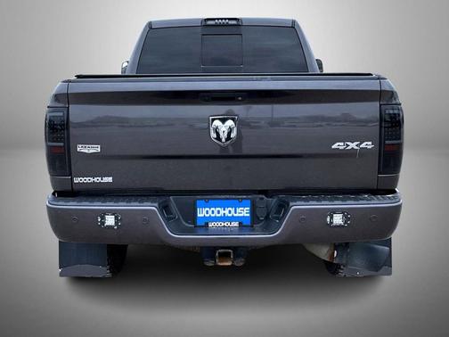 2018 RAM 2500 Laramie Crew Cab 4x4 6'4' Box