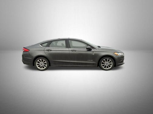 2017 Ford Fusion Hybrid SE