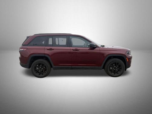 2024 Jeep Grand Cherokee Altitude