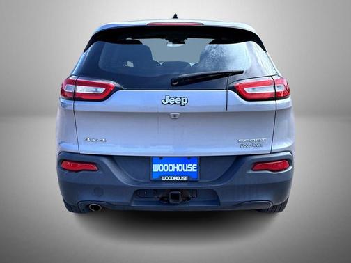 Billet Silver Metallic Clearcoat 2015 Jeep Cherokee Sport