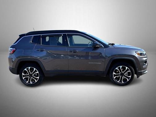 Granite Crystal Metallic Clearcoat 2022 Jeep Compass Limited