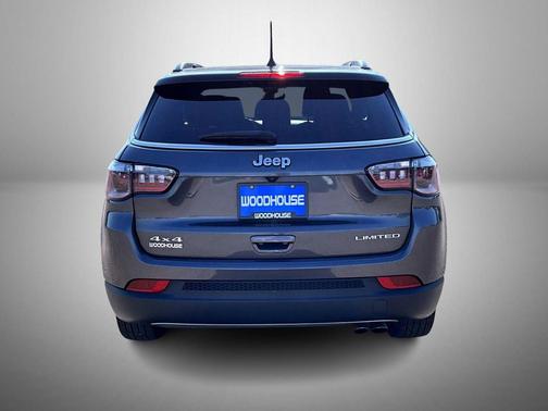 Granite Crystal Metallic Clearcoat 2022 Jeep Compass Limited