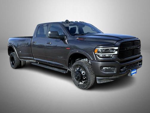 2022 RAM 3500 Laramie Crew Cab 4x4 8' Box
