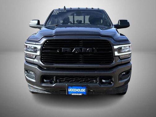 2022 RAM 3500 Laramie Crew Cab 4x4 8' Box