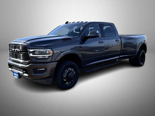 2022 RAM 3500 Laramie Crew Cab 4x4 8' Box