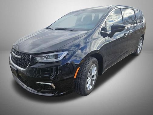 2025 Chrysler Pacifica L