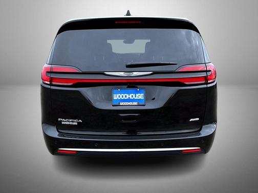 2025 Chrysler Pacifica L