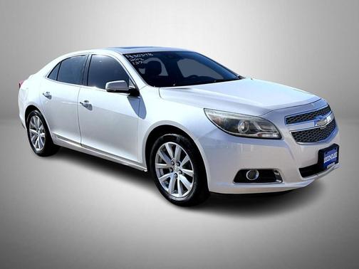 White Diamond Tricoat 2013 Chevrolet Malibu 1LZ