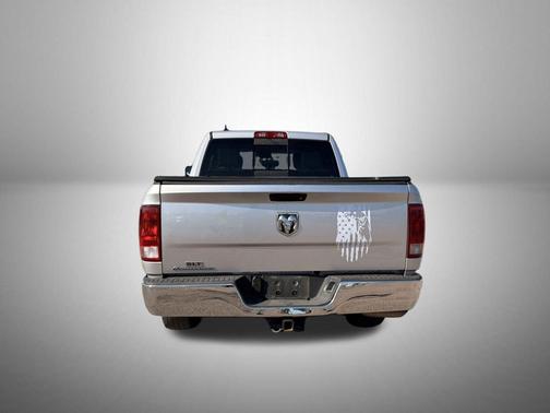 Bright Silver Metallic Clearcoat 2016 RAM 1500 Outdoorsman