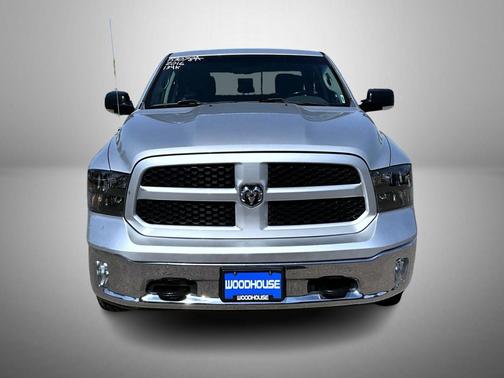 Bright Silver Metallic Clearcoat 2016 RAM 1500 Outdoorsman