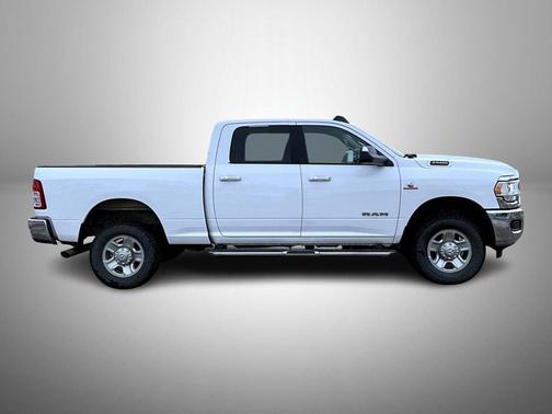 2019 RAM 2500 Big Horn Crew Cab 4x4 6'4' Box