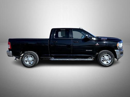 2021 RAM 2500 Big Horn Crew Cab 4x4 6'4' Box