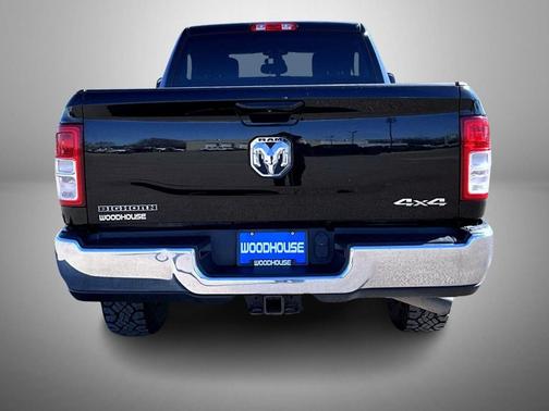 2021 RAM 2500 Big Horn Crew Cab 4x4 6'4' Box