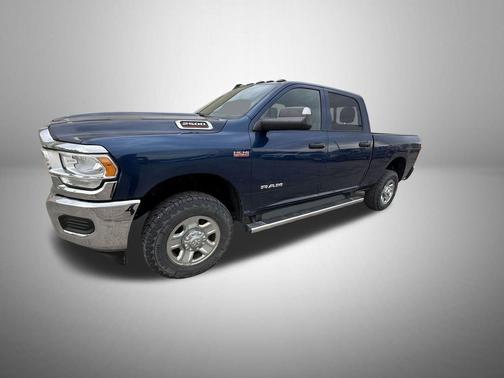 2021 RAM 2500 Tradesman Crew Cab 4x4 6'4' Box