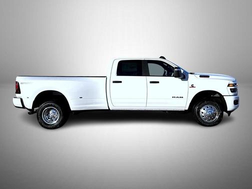2026 RAM 3500 Big Horn Crew Cab 4x4 8' Box