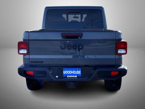 2025 Jeep Gladiator Nighthawk