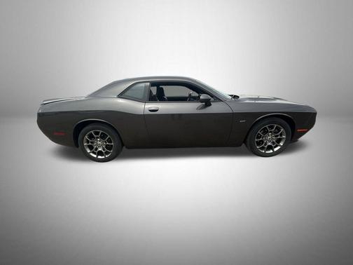 Granite Pearlcoat 2017 Dodge Challenger GT