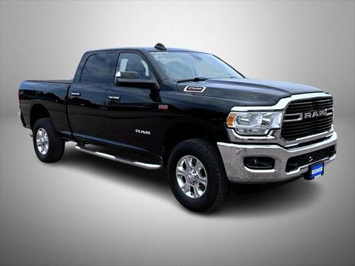 2019 RAM 2500 Big Horn Crew Cab 4x4 6'4' Box