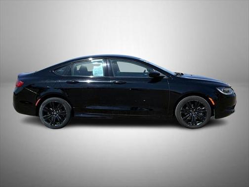 2017 Chrysler 200 LX