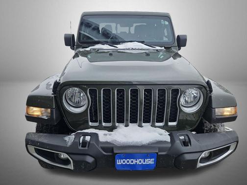 2023 Jeep Gladiator Overland