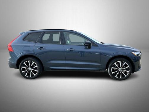 Denim Blue Metallic 2023 Volvo XC60 B5 Plus Dark Theme