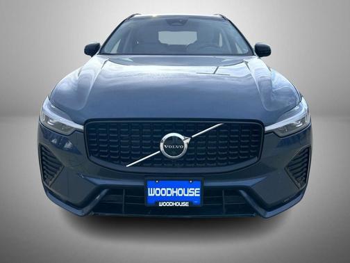 Denim Blue Metallic 2023 Volvo XC60 B5 Plus Dark Theme