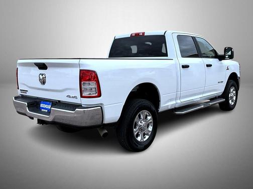 2023 RAM 2500 Big Horn Crew Cab 4x4 6'4' Box