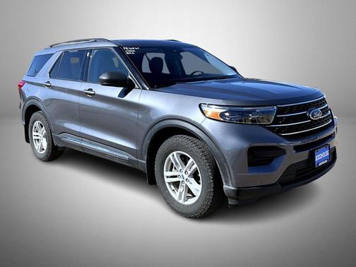 Carbonized Gray Metallic 2022 Ford Explorer XLT