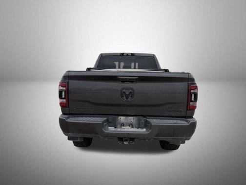 Granite Crystal Metallic Clearcoat 2022 RAM 2500 Laramie Crew Cab 4x4 6'4' Box