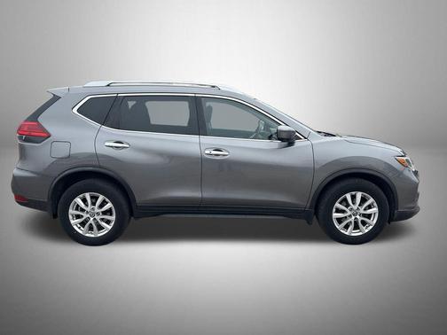 Gun Metallic 2017 Nissan Rogue SV