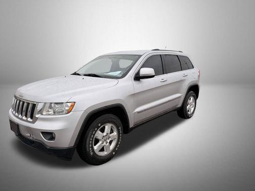Bright Silver Metallic Clearcoat 2012 Jeep Grand Cherokee Laredo