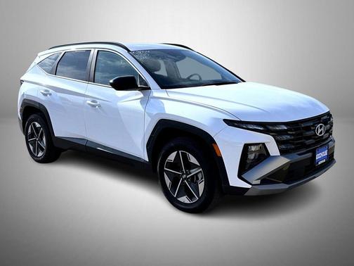 White Pearl 2025 Hyundai TUCSON SEL