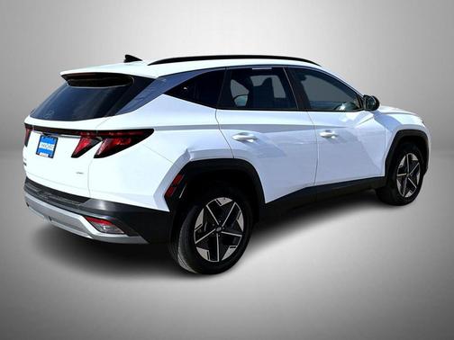 White Pearl 2025 Hyundai TUCSON SEL