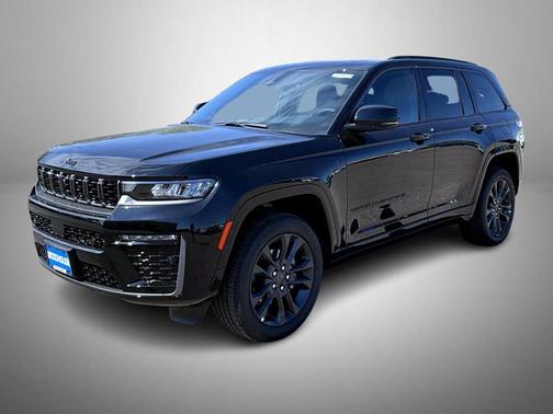 Diamond Black Crystal Pearlcoat 2026 Jeep Grand Cherokee Limited