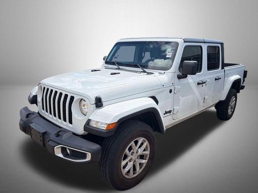 Bright White Clearcoat 2023 Jeep Gladiator Sport S