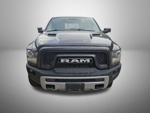 Brilliant Black Crystal Pearlcoat 2017 RAM 1500 Rebel