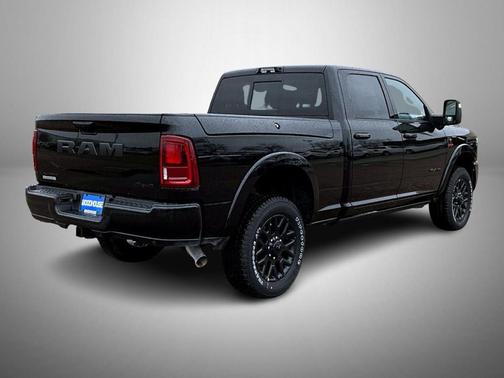2025 RAM 2500 Limited Crew Cab 4x4 6'4' Box