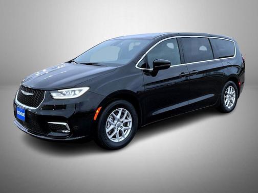 2025 Chrysler Pacifica L