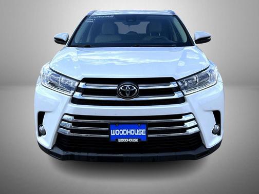 Blizzard Pearl 2017 Toyota Highlander Limited