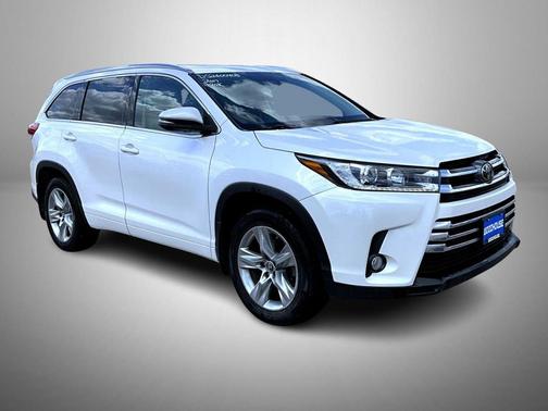 Blizzard Pearl 2017 Toyota Highlander Limited