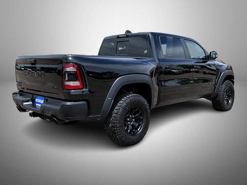 Diamond Black Crystal Pearlcoat 2021 RAM 1500 TRX