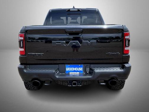 Diamond Black Crystal Pearlcoat 2021 RAM 1500 TRX