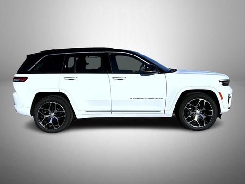 2025 Jeep Grand Cherokee Summit