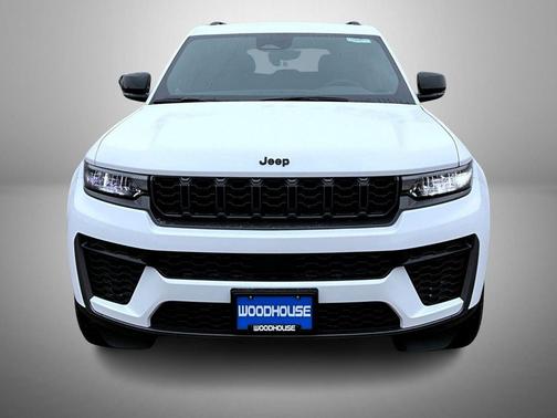 2026 Jeep Grand Cherokee Altitude