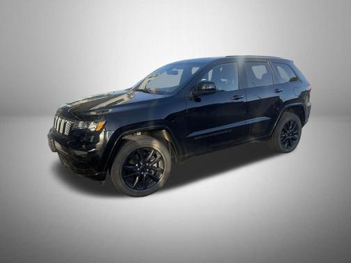2022 Jeep Grand Cherokee Laredo