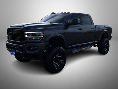 2021 RAM 3500 Laramie Crew Cab 4x4 6'4' Box