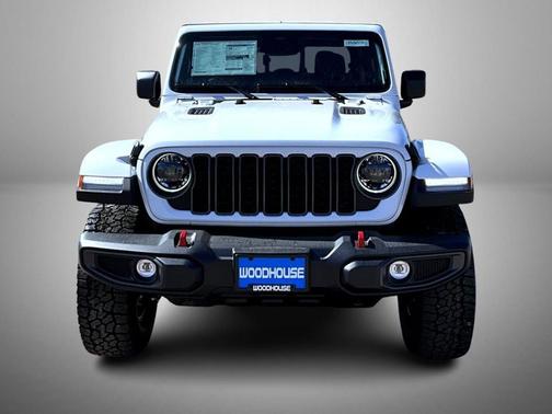 Bright White Clearcoat 2026 Jeep Gladiator Rubicon