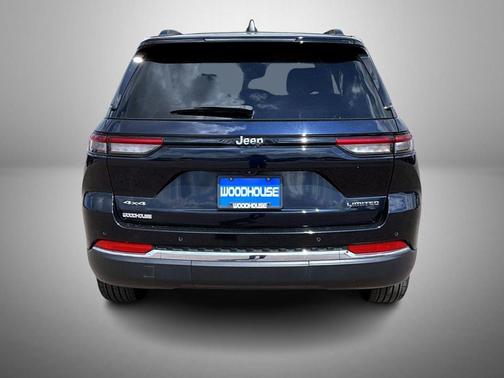 Midnight Sky 2024 Jeep Grand Cherokee Limited